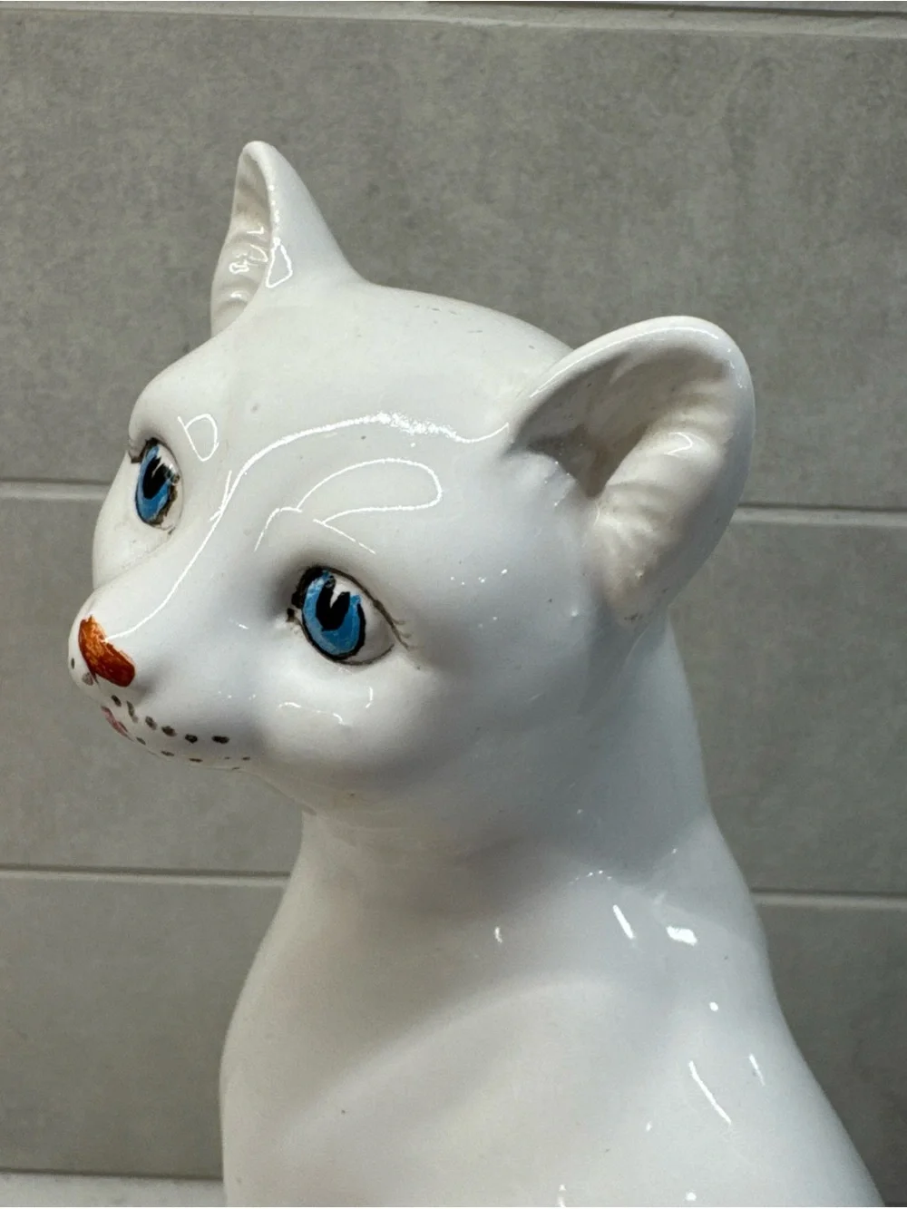 Vintage MCM White Ceramic Cat Figurine on Yellow Pillow - Decorative Pet Accent